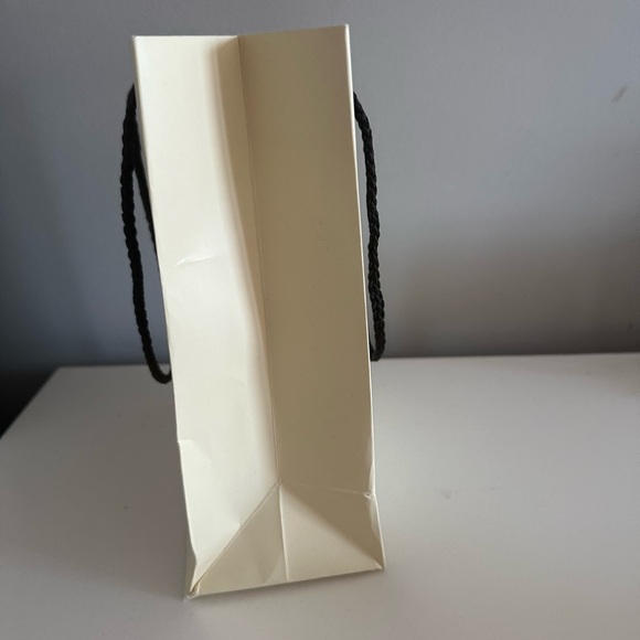 Jo Malone gift bag - Picture 4 of 5